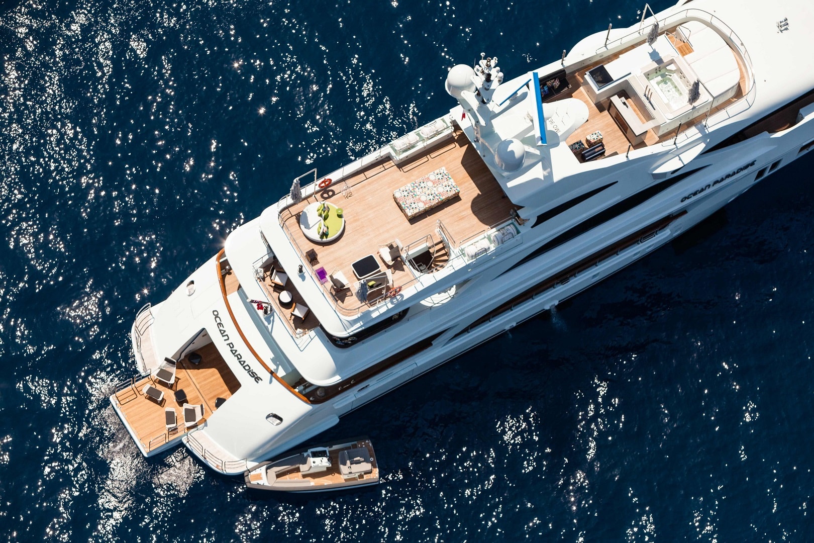 Luxury Yacht Banner